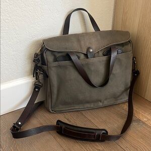 Filson Rugged Twill Original Messenger Bag